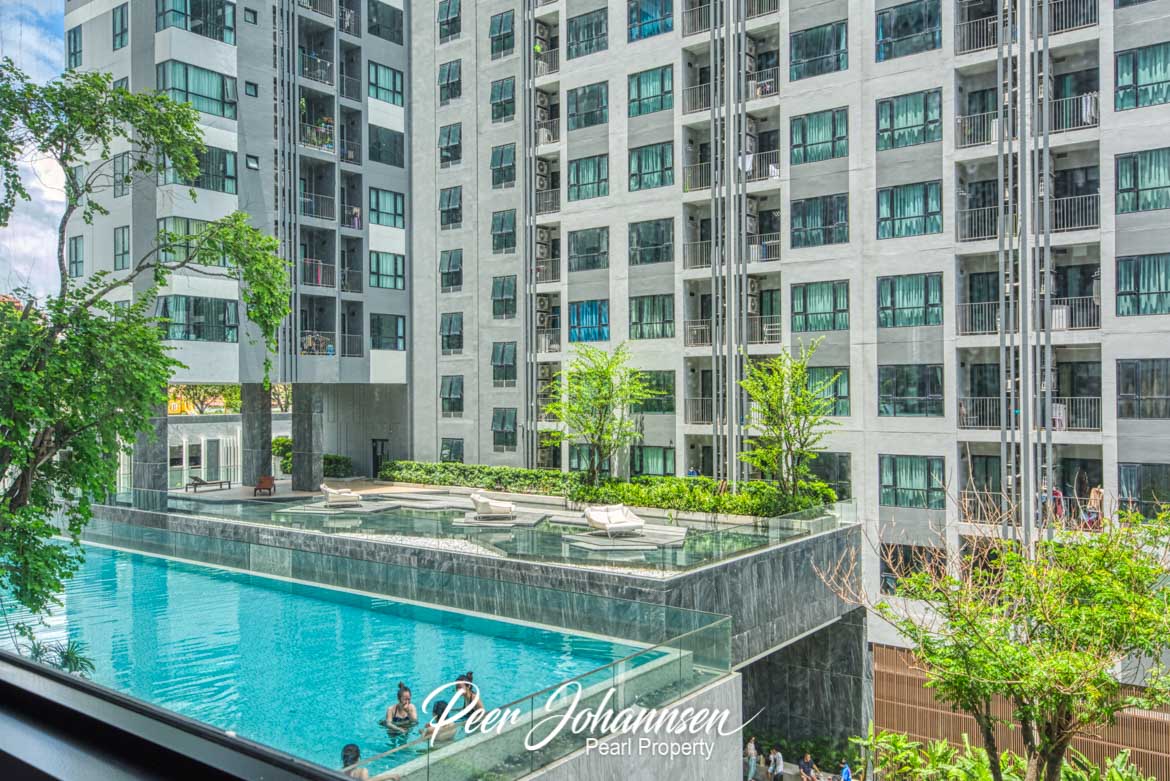 The Base Condo 1 Bed 1 Bath Pool View